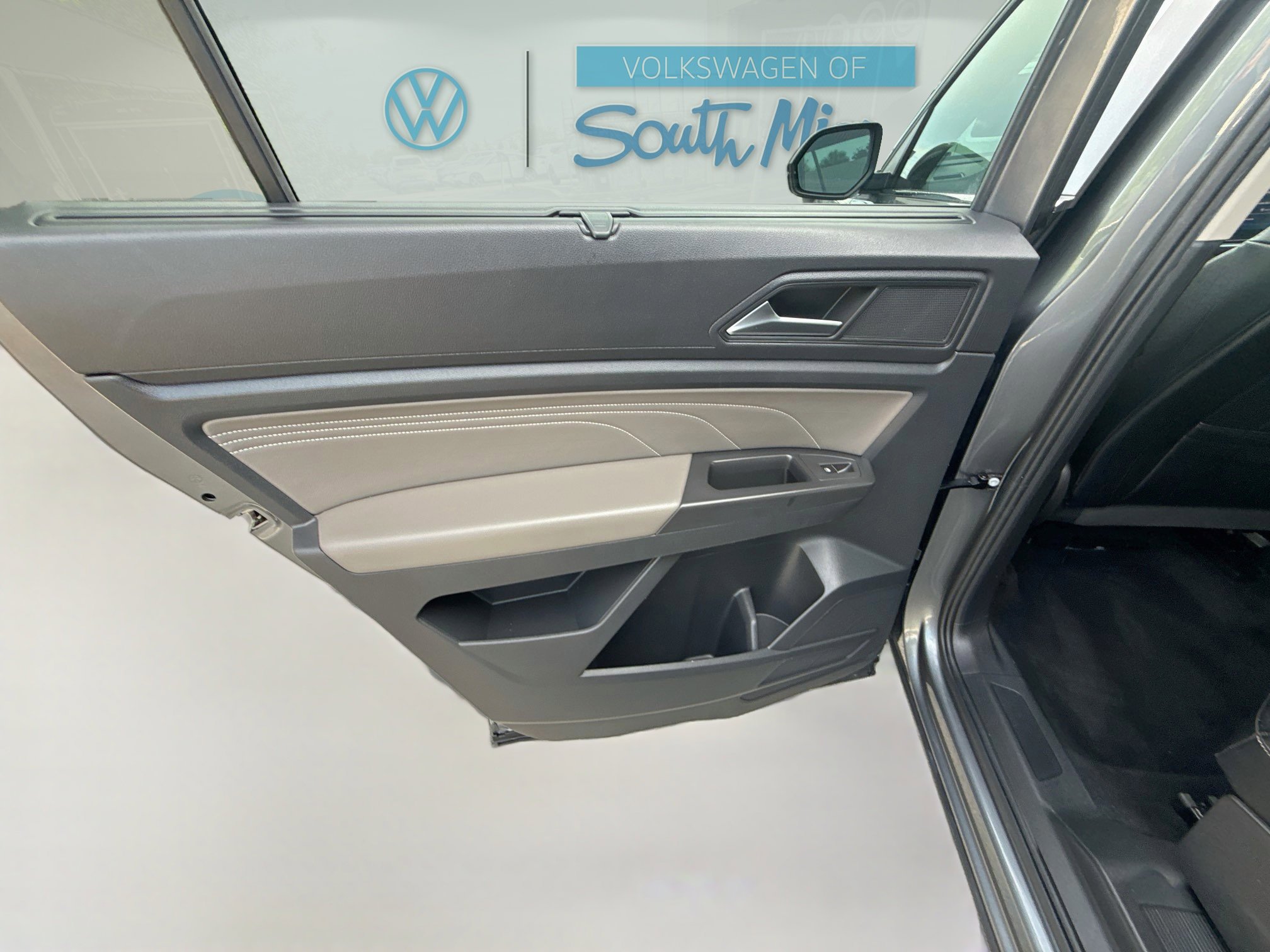 Certified Used 2022 Gray Volkswagen 3.6L V6 SE w/Technology image 25