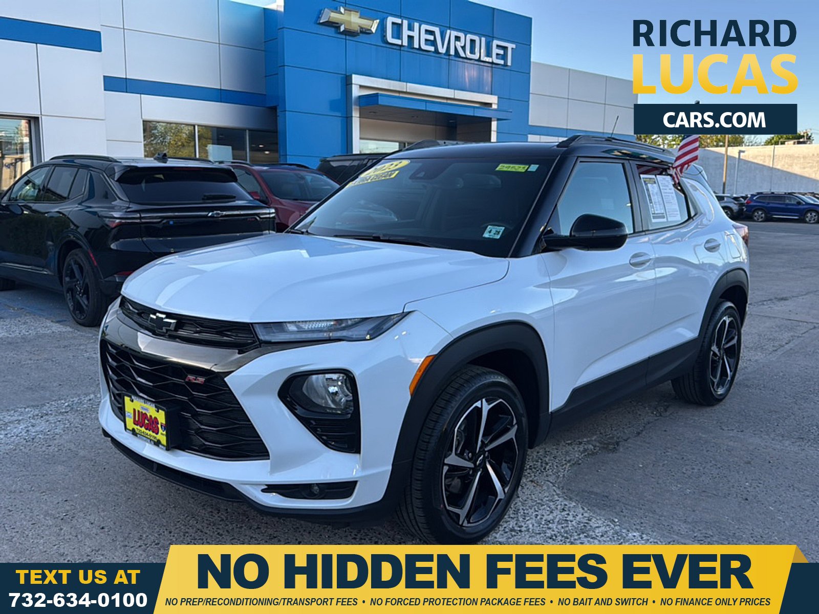 White (Iridescent Pearl Tricoat) 2023 Chevrolet Trailblazer RS AWD SUV / Crossover Four-Wheel Drive