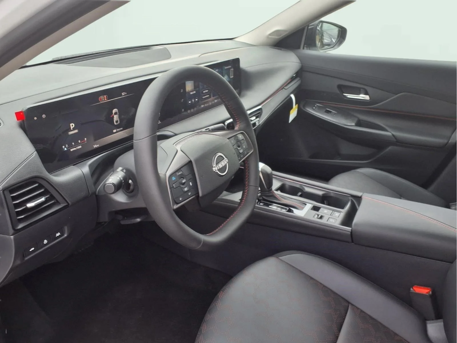 New 2026 Aspen White TriCoat / Super Black Two-tone Nissan SR image 13
