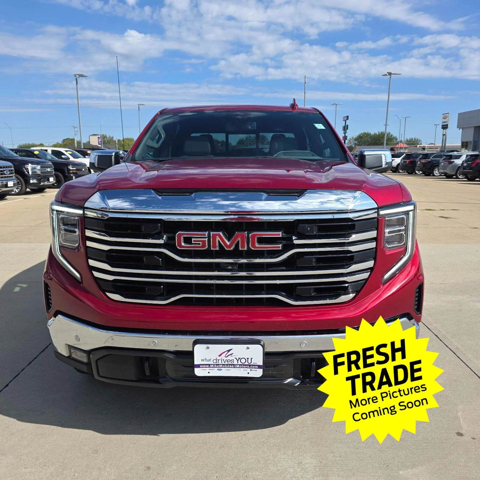 Used 2022 Cayenne Red Tintcoat GMC SLT image 15