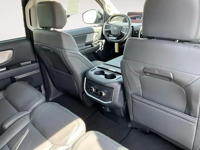 New 2026 Glacier Gray Metallic Tri-Coat Ford MAX Active image 32
