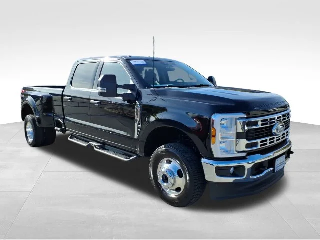 Used 2026 Black Ford XLT image 16