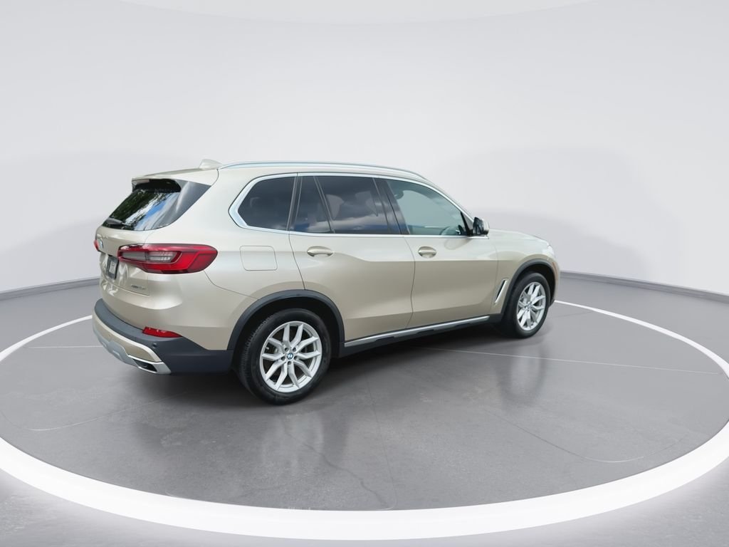 Used 2019 Sunstone Metallic BMW xDrive40i image 8