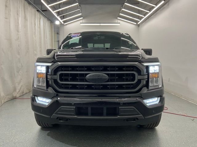 Used 2021 Black Ford XLT image 3