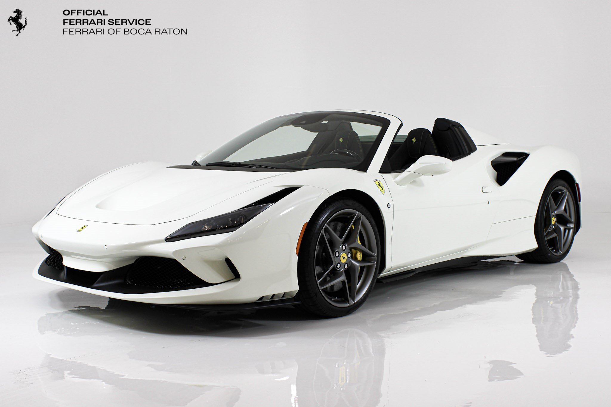 Used 2022 White Ferrari  image 1