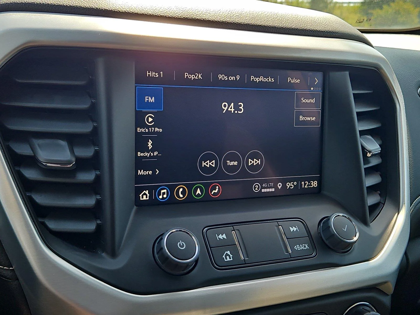 Used 2023 ULTRA BLUE METALLIC GMC SLT image 29