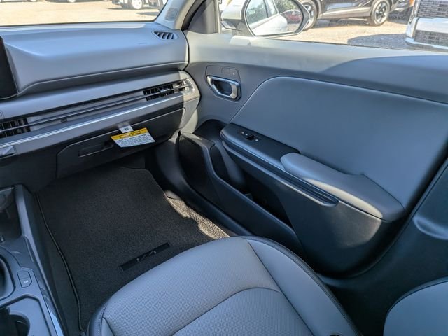 New 2026 Snow White Pearl Kia EX image 16