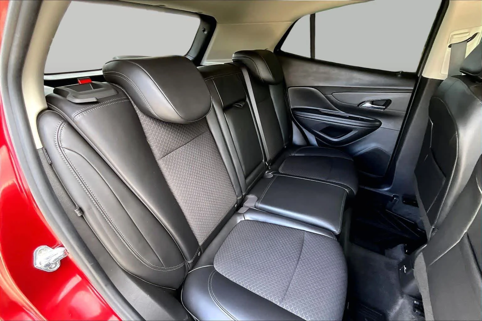 Used 2022 Cinnabar Metallic Buick Preferred image 20