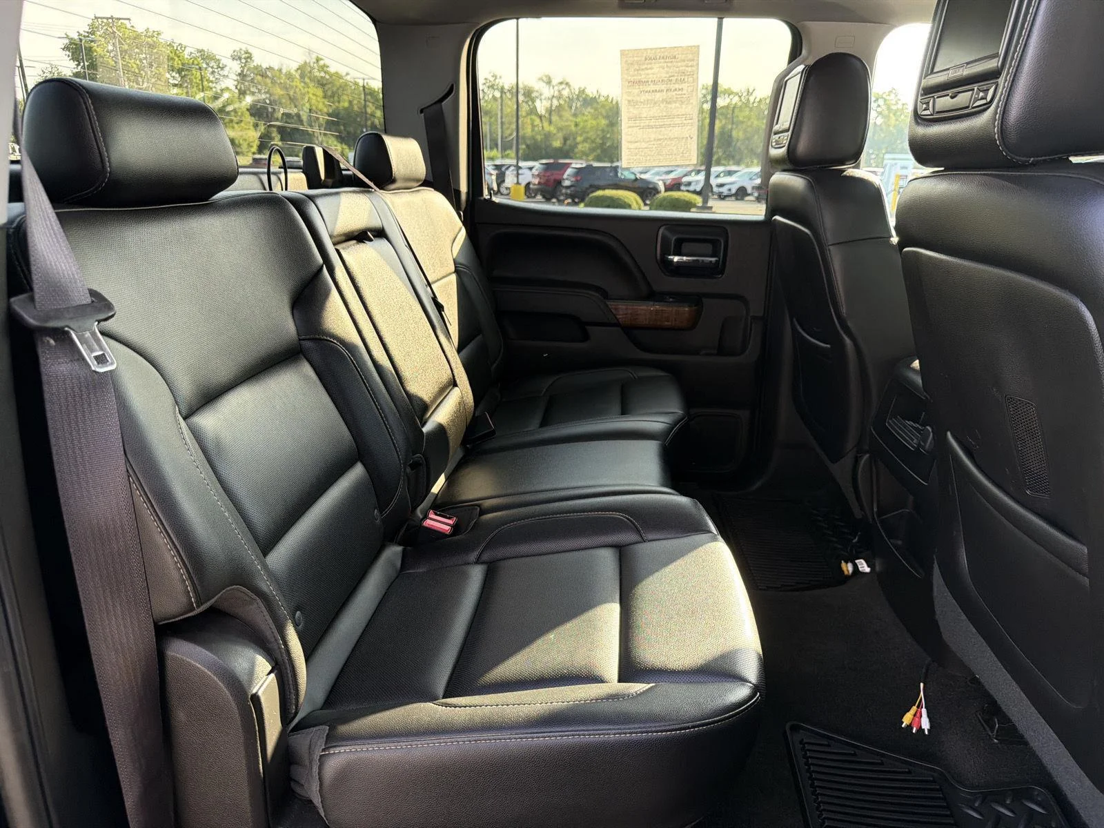 Used 2014 Onyx Black GMC SLT image 38