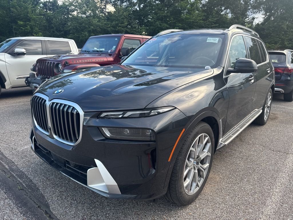 2025 BMW X7 xDrive40i's photo