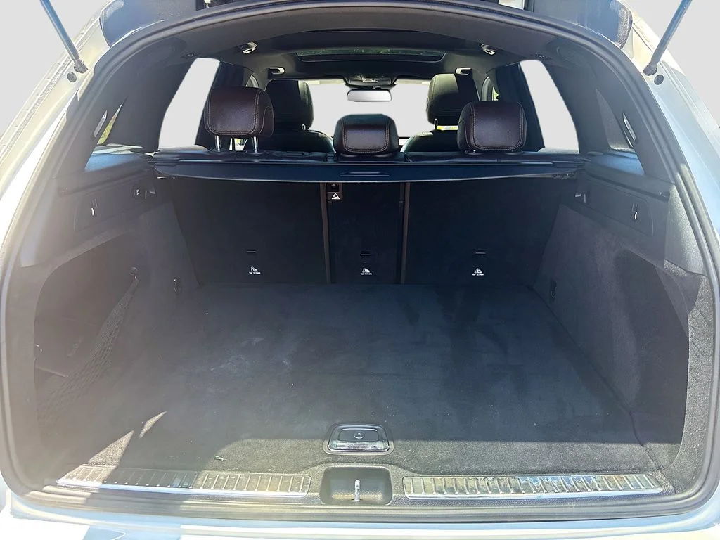 Used 2018 White Mercedes-Benz GLC 300 image 10
