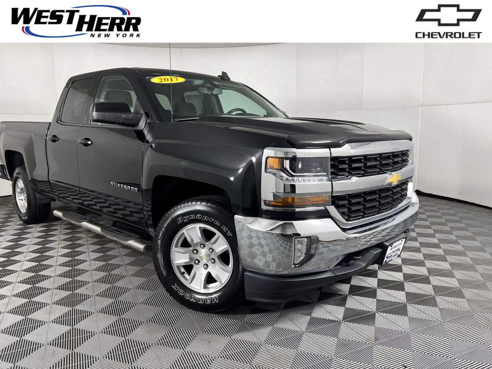 Used 2017 BLACK Chevrolet LT image 1