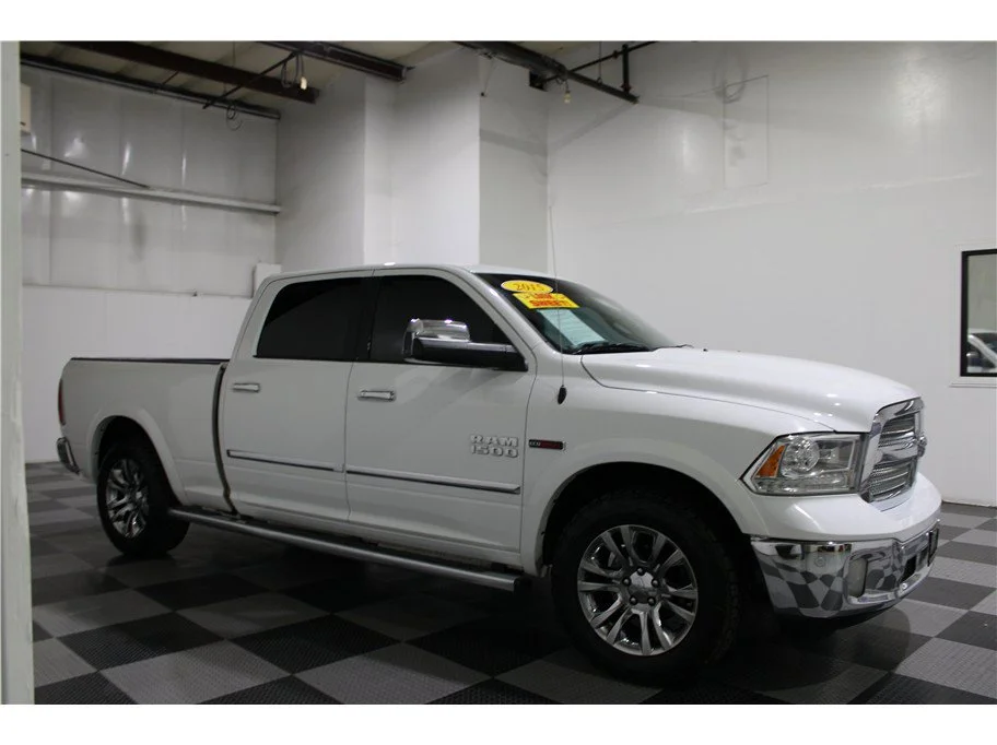 2015 RAM 1500 Pickup Laramie Limited