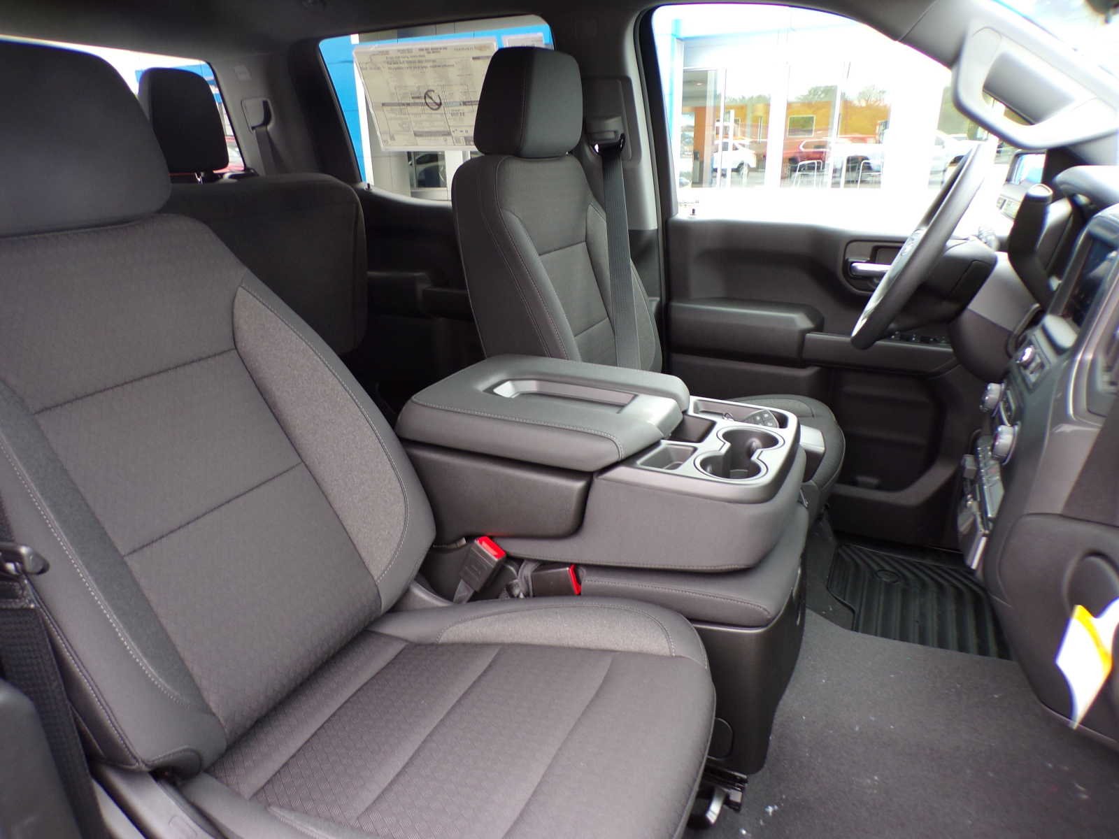 2024 Chevrolet Silverado 1500 Custom - Photo 8