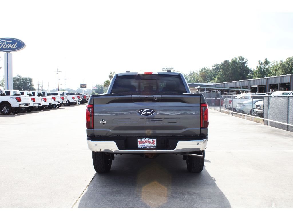 New 2026 Carbonized Gray Metallic Ford XLT image 20