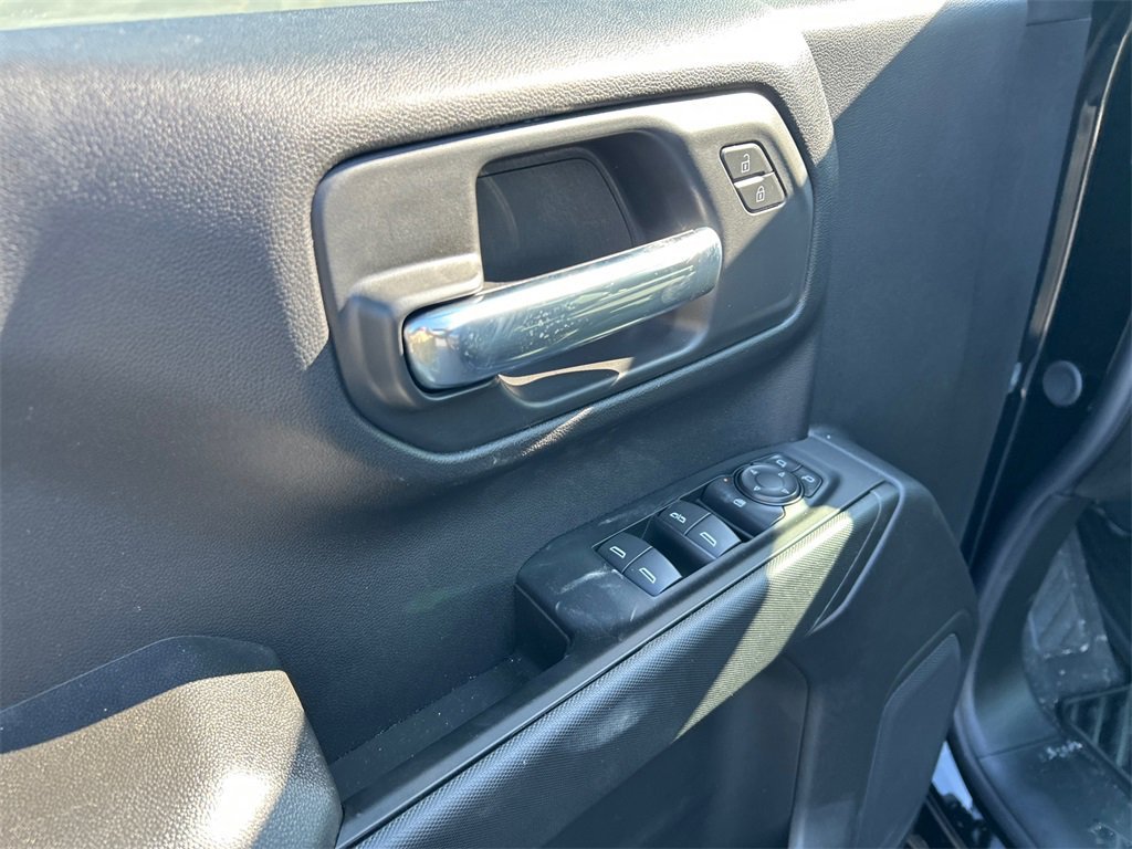 2026 GMC SIERRA - Image 13