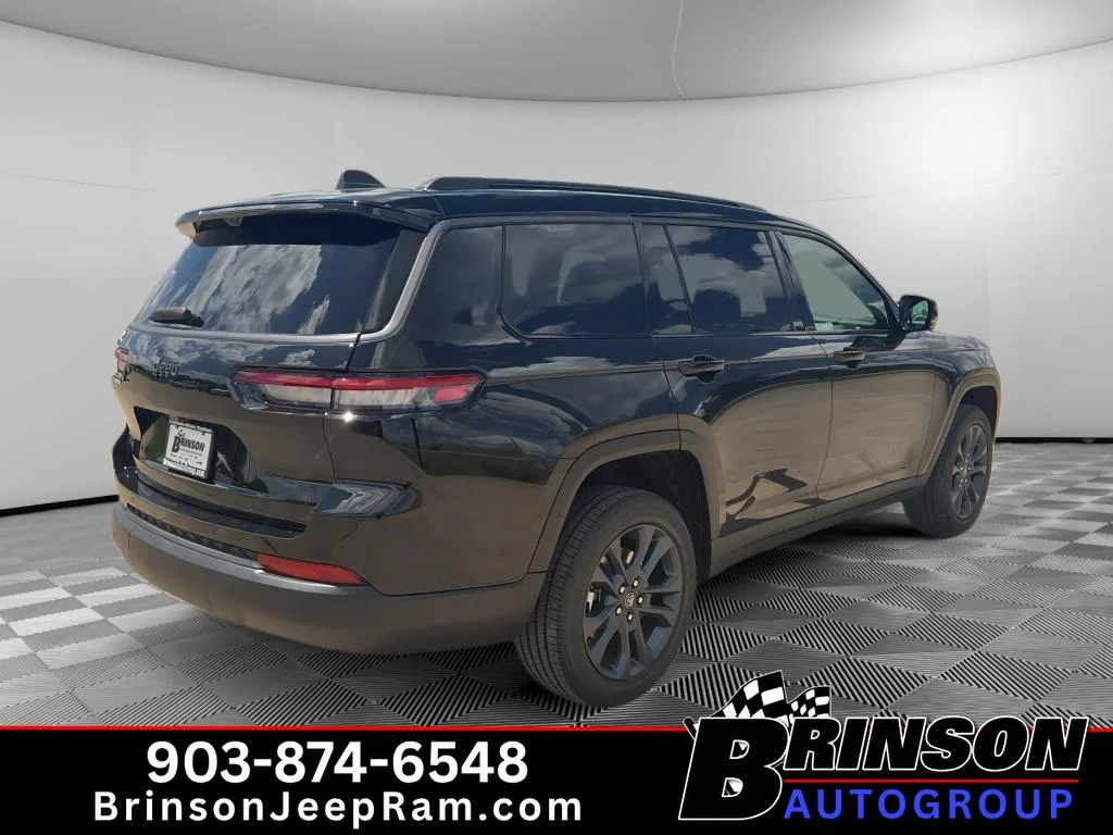 New 2026 Diamond Black Crystal Pearl-Coat Exterior Paint Jeep 85th Anniversary Edition image 5