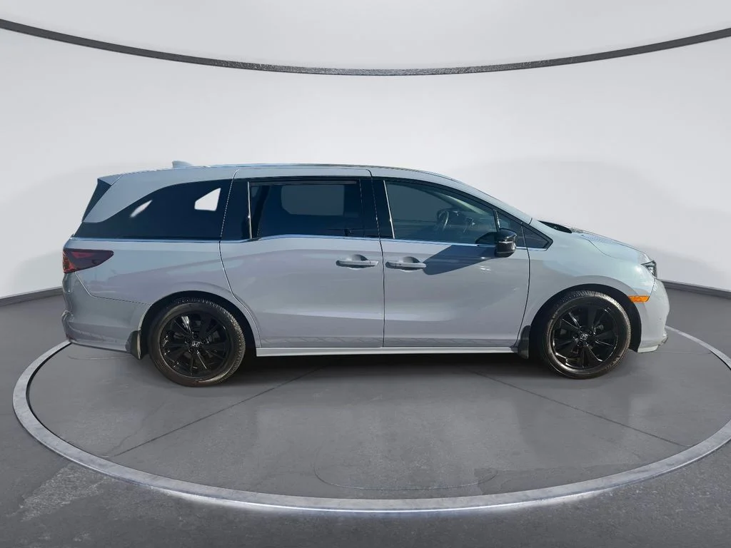 Used 2023  Honda Sport image 8