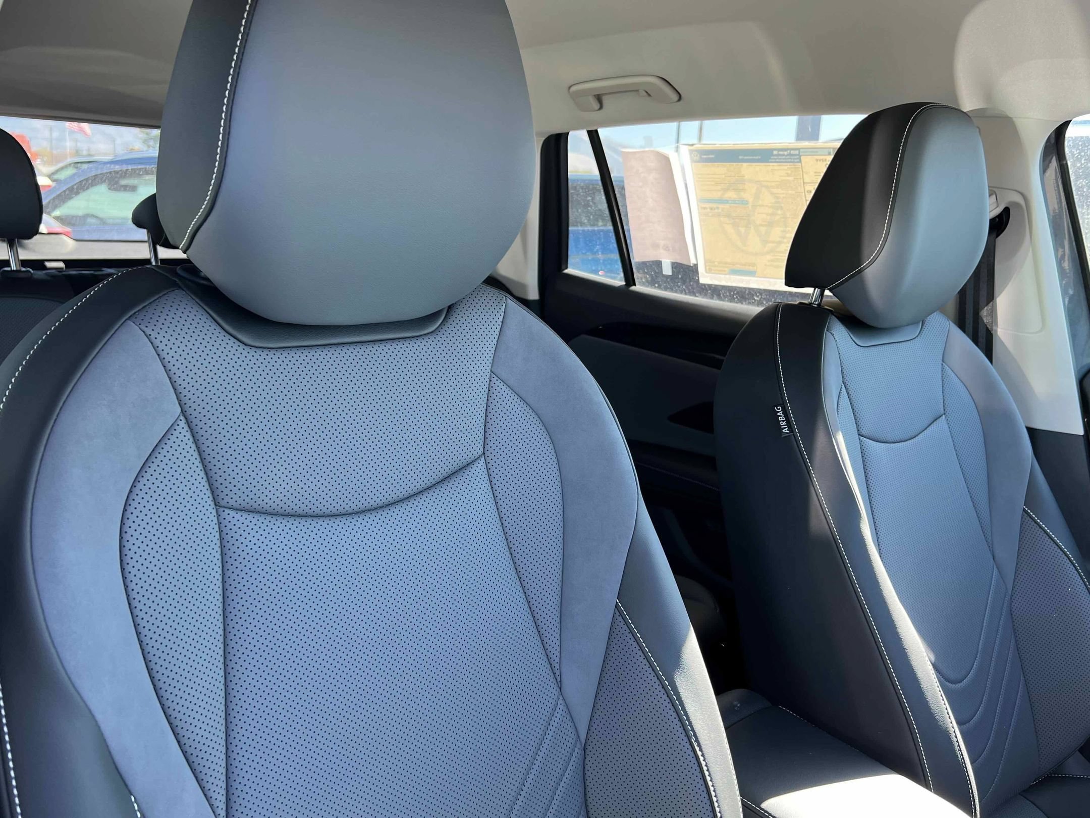 2025 Volkswagen Tiguan SE - Photo 20