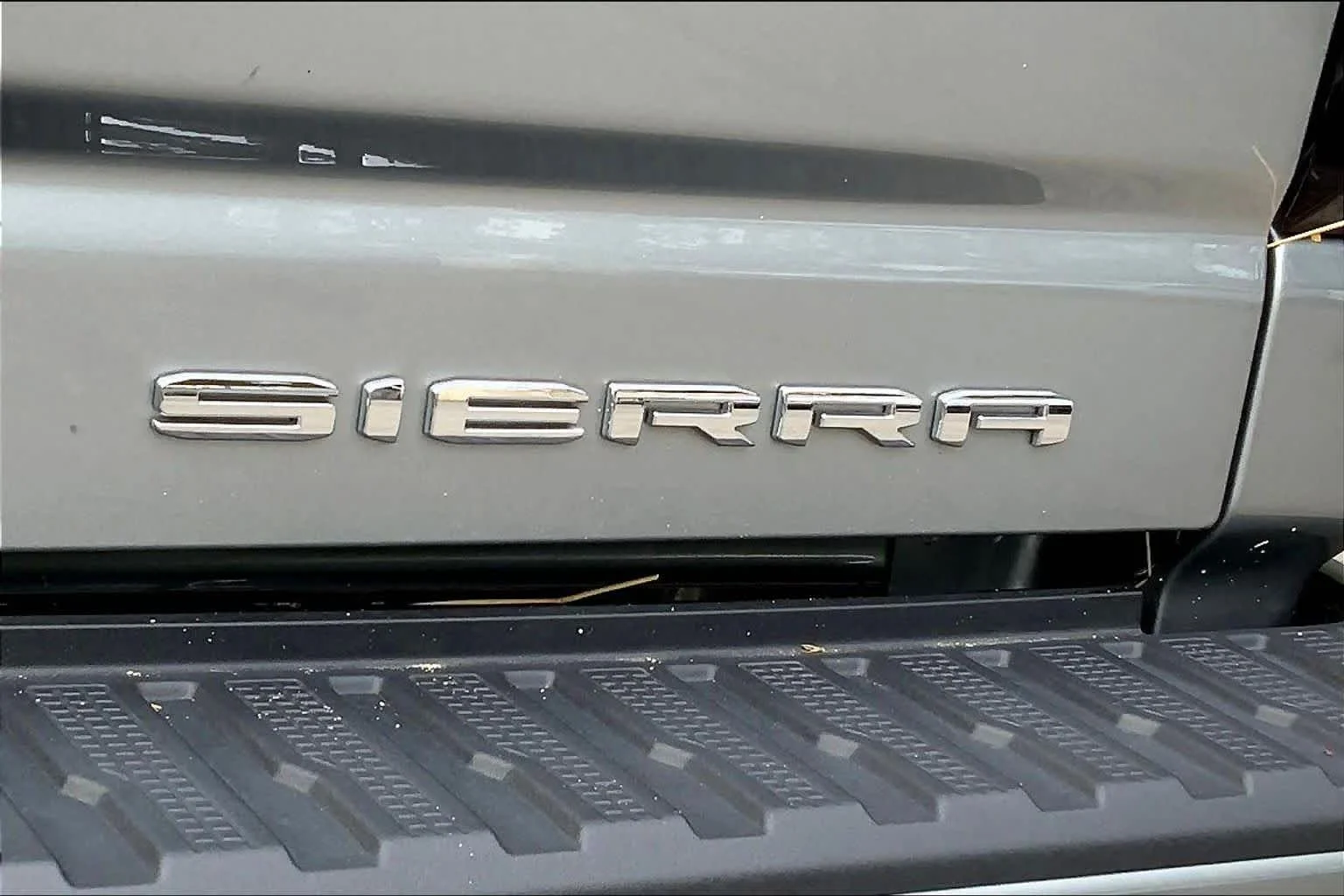 Used 2024 Sterling Metallic GMC Denali Ultimate image 16