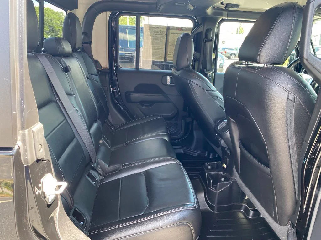 Used 2021 Black Jeep Overland image 15