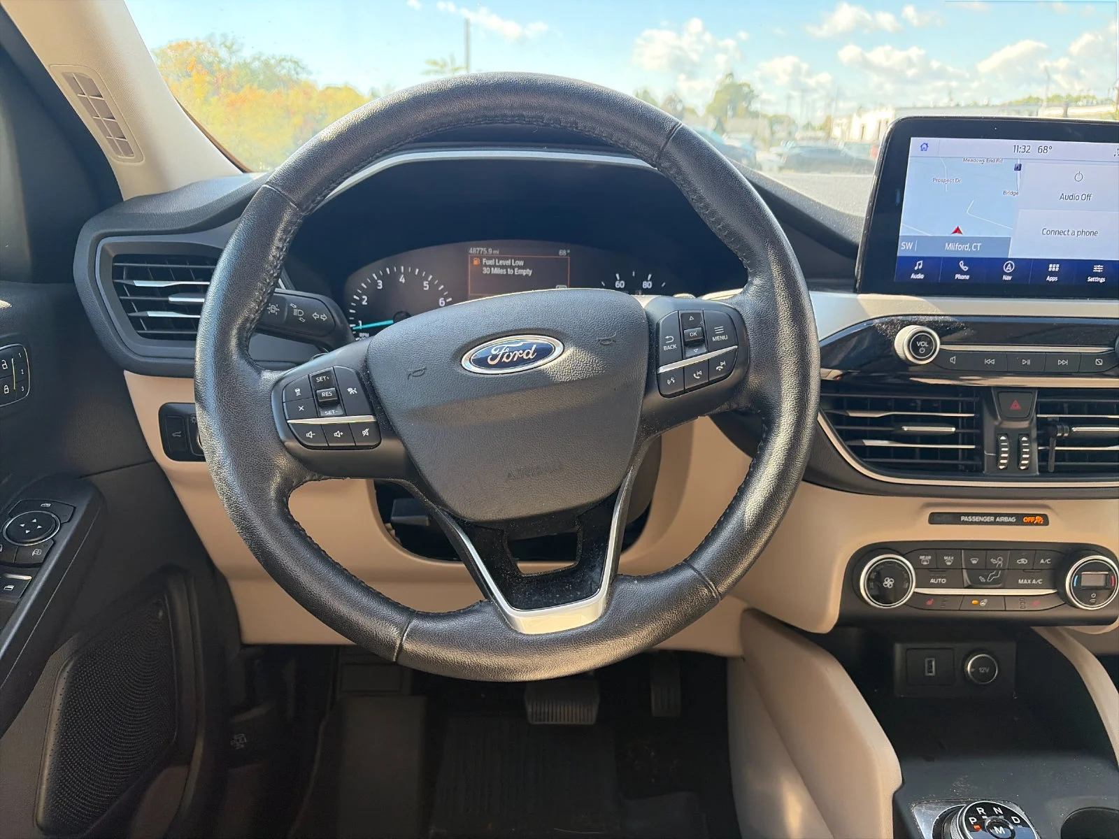 Used 2020 White Metallic Ford SEL image 15