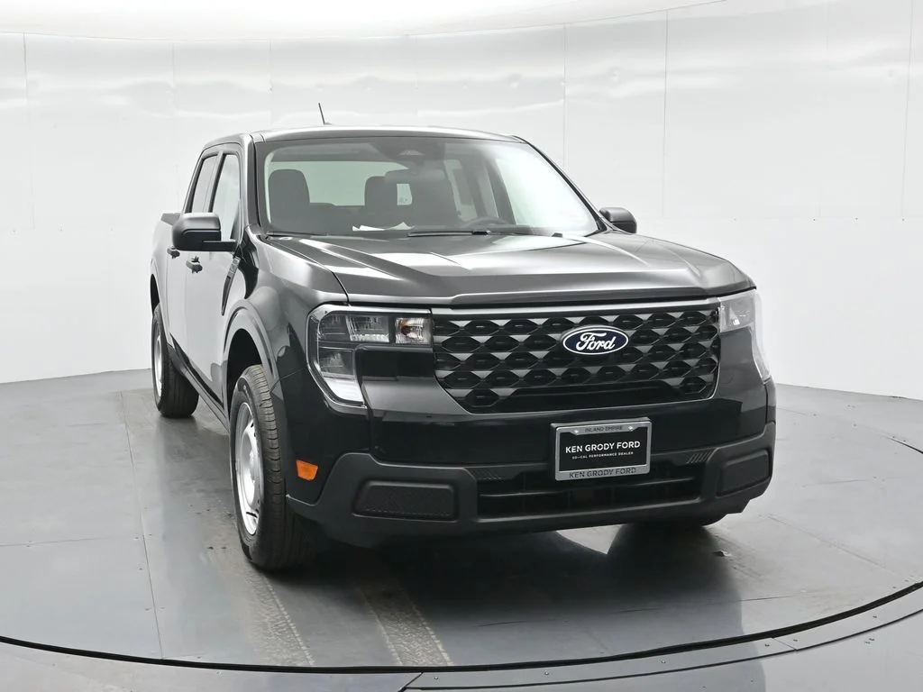 Used 2025 Black Ford XL image 23