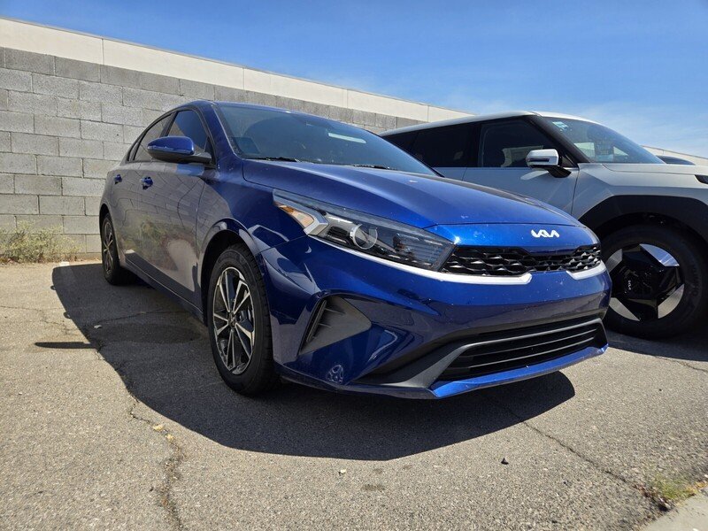Used 2023 Deep Sea Blue KIA LXS IVT image 2