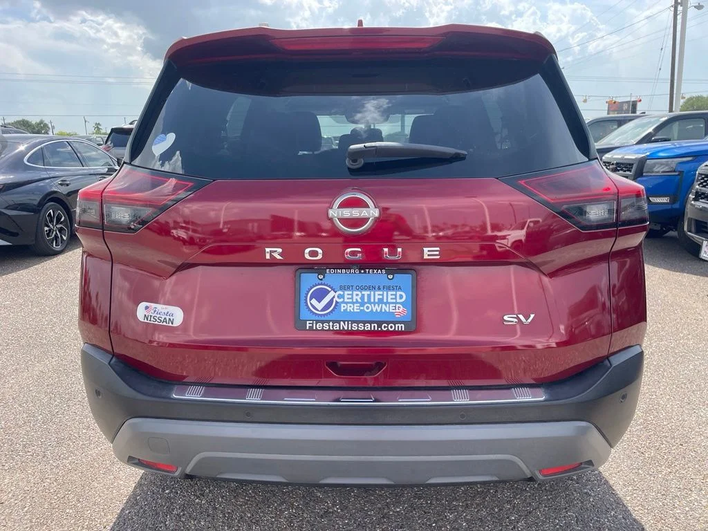Used 2022 Red Nissan SV image 6