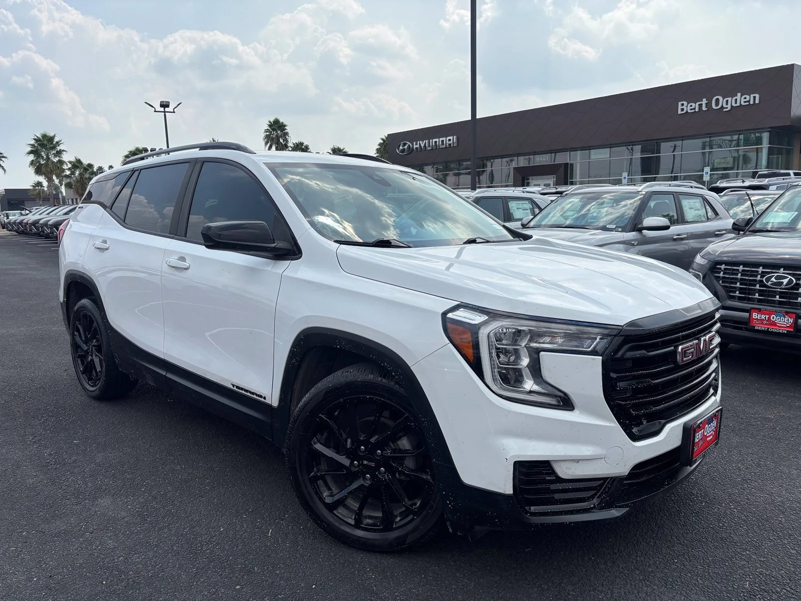 2024 GMC Terrain SLE