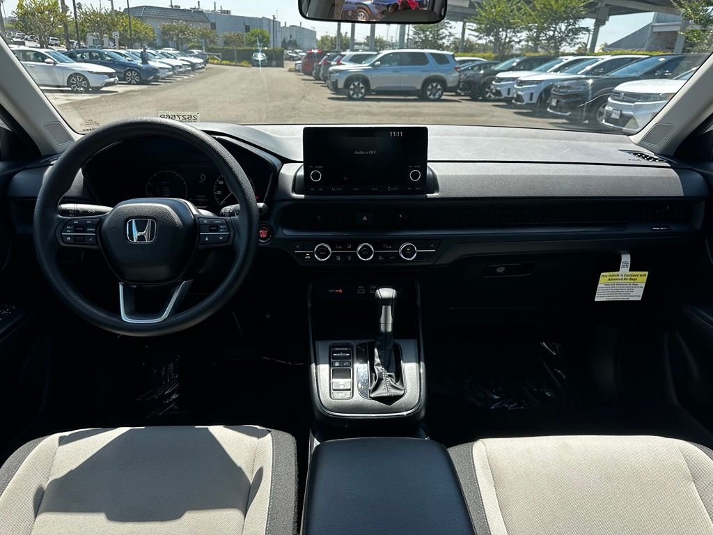 Used 2025 White Honda EX image 17