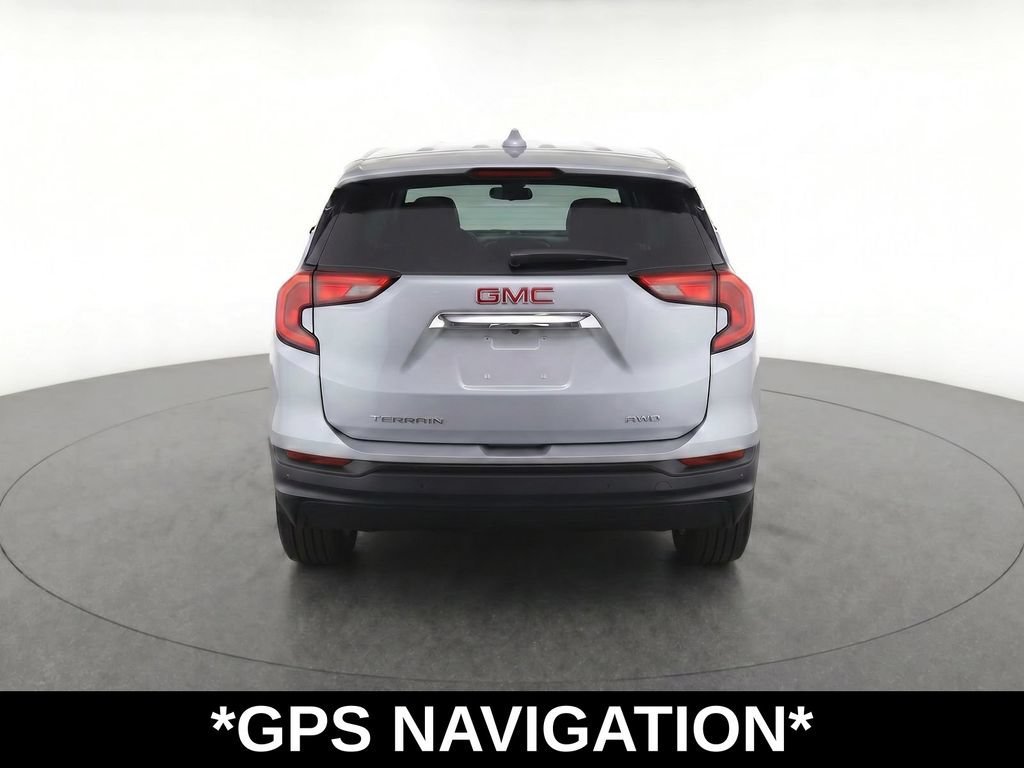 Certified Used 2024 Sterling Metallic GMC SLE image 10
