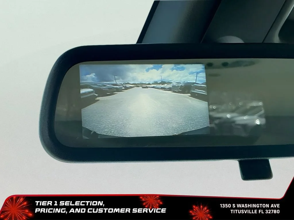 Used 2025 Summit White Chevrolet 1LT image 35