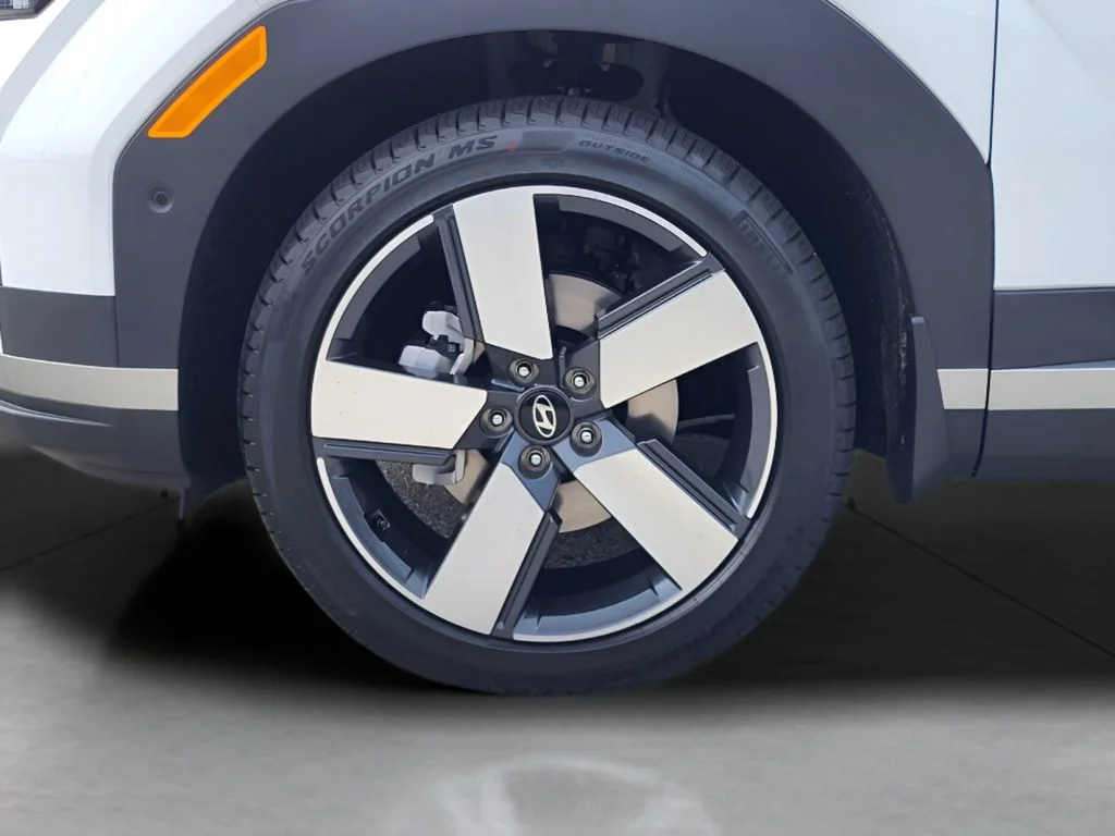 New 2026 Serenity White Hyundai Limited 7P image 26