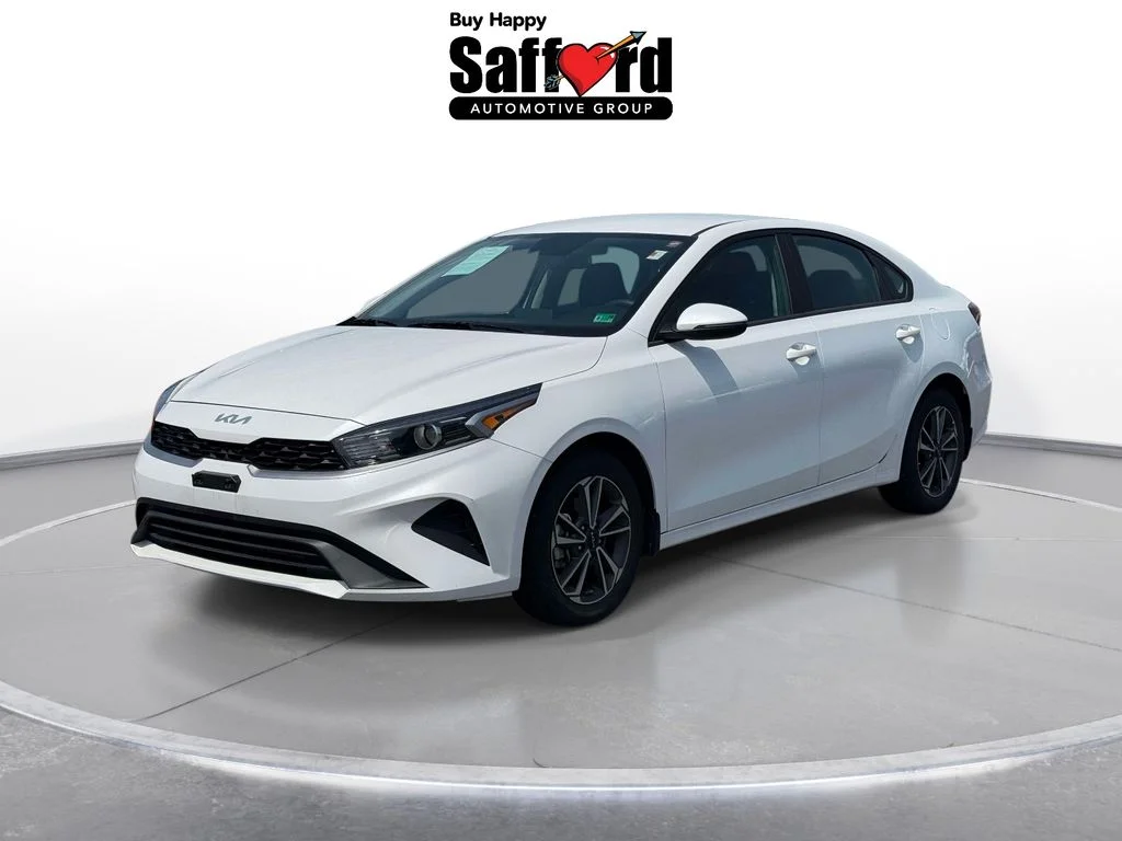 Used 2024 White Kia LXS image 1