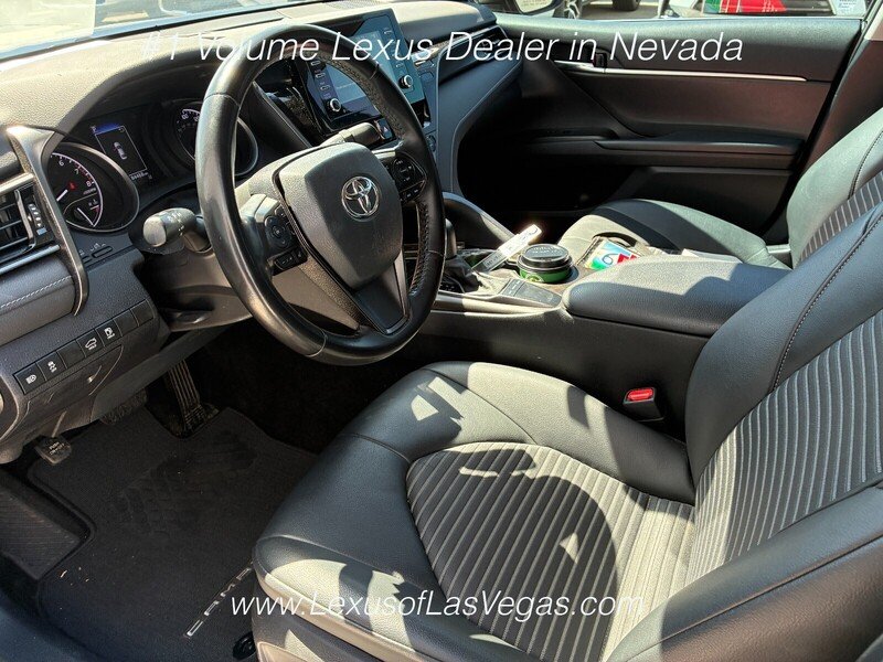 Used 2022 Midnight Black Metallic Toyota SE image 4