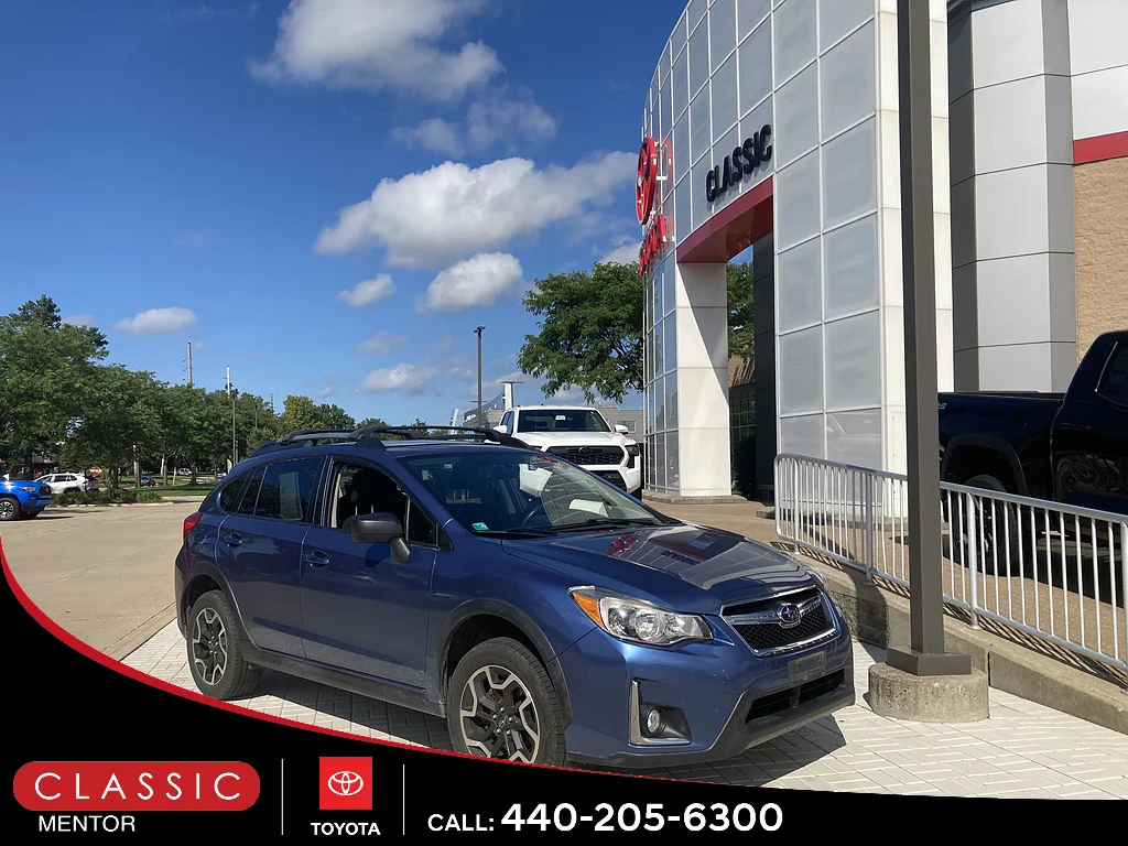 Used 2017  Subaru 2.0i Base image 1