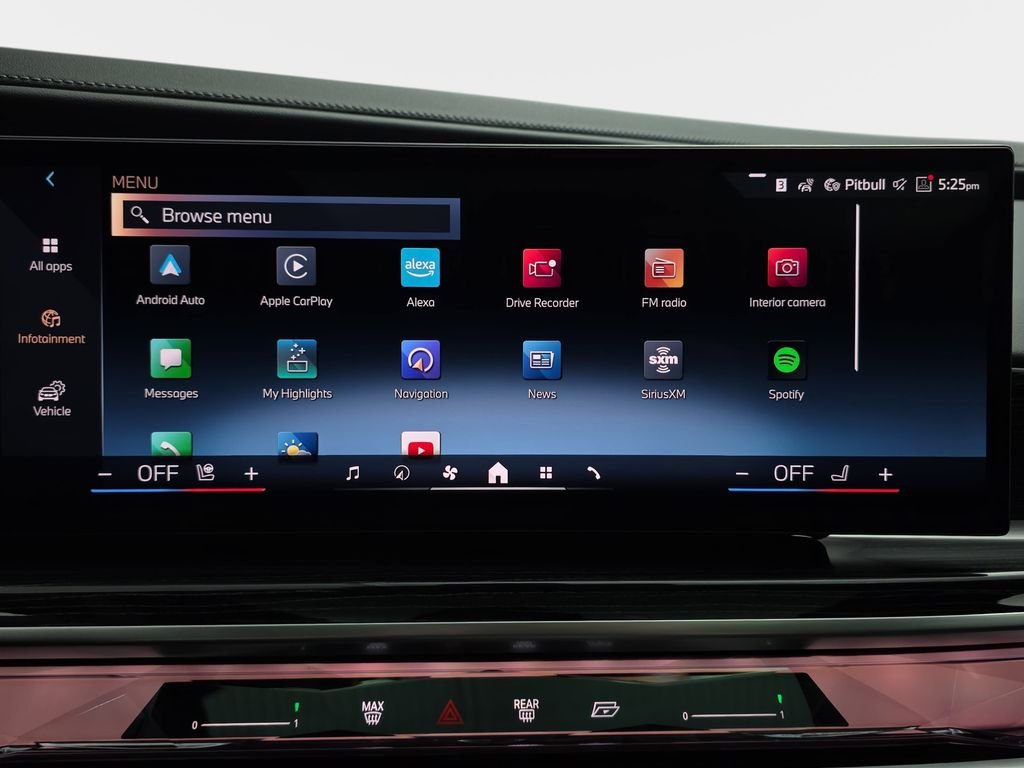 2026 BMW 7 Series 750e - Photo 21