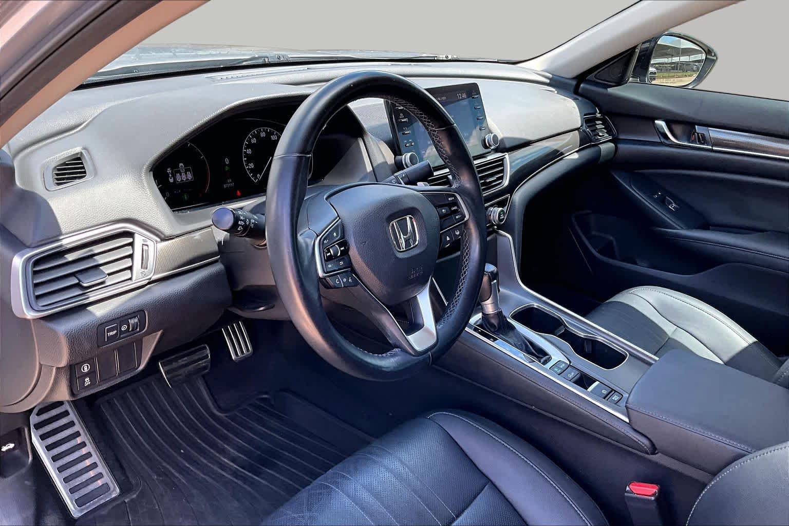 Used 2021 Lunar Silver Metallic Honda Sport SE image 16