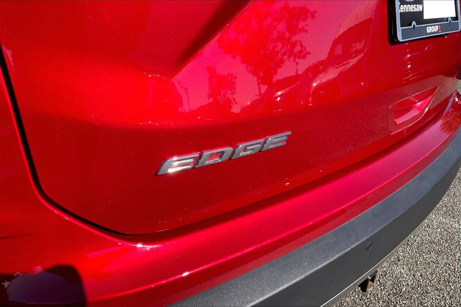 Used 2020 Rapid Red Metallic Tinted Clearcoat Ford SEL image 30