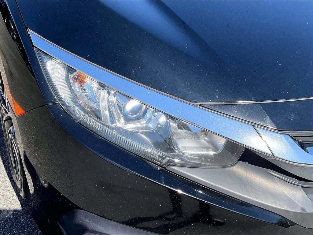 Used 2018 Black Honda EX-T image 29