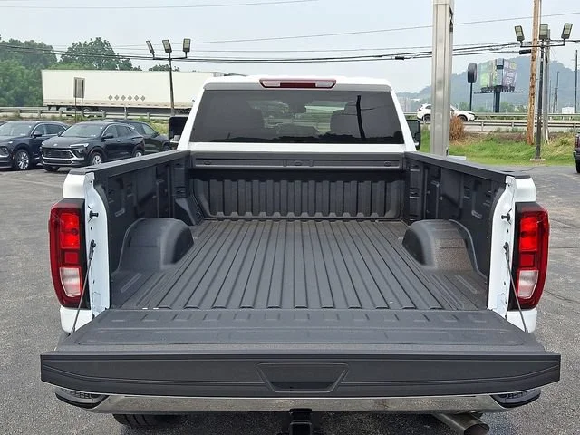 New 2026 Summit White GMC Pro image 20