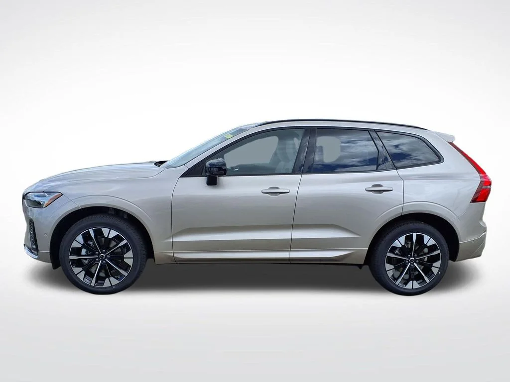 New 2026 Bright Dusk Volvo Plus image 5