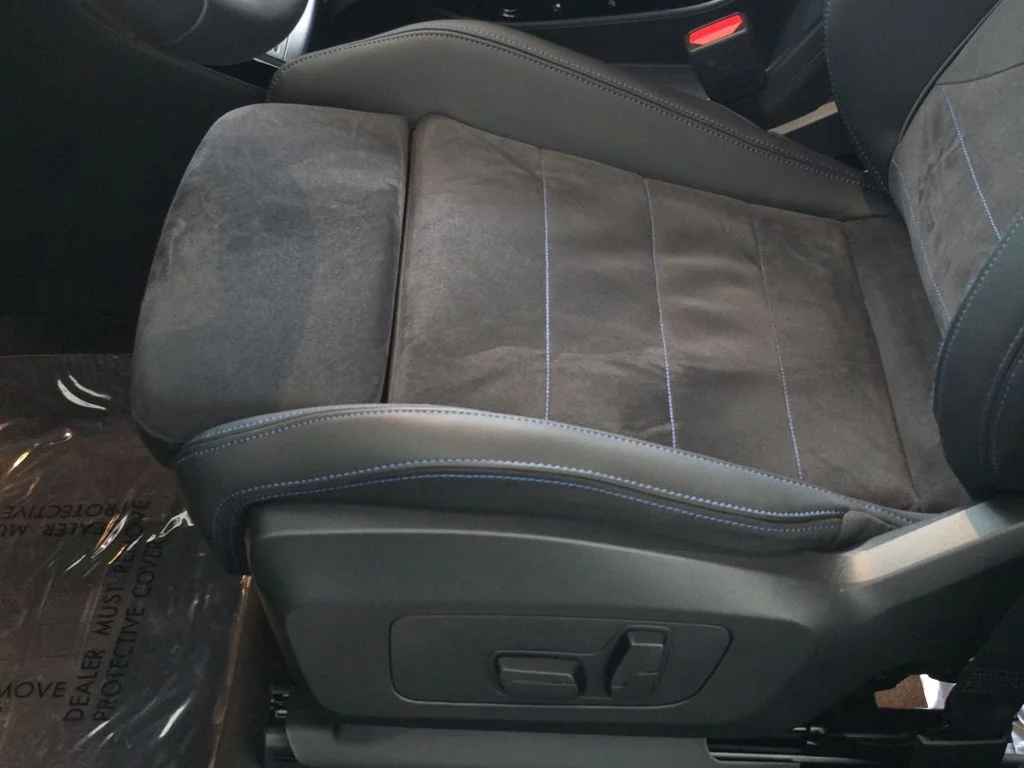 Used 2026 Space Silver Metallic BMW xDrive28i image 30