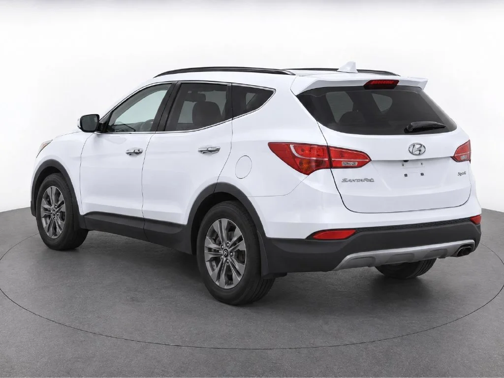 Used 2014 White Hyundai Base image 4