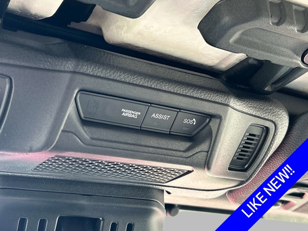 Used 2025 Red Jeep Sport S image 32