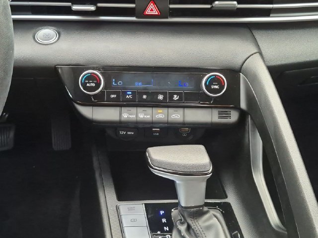 Used 2023 Blue Hyundai SEL image 20