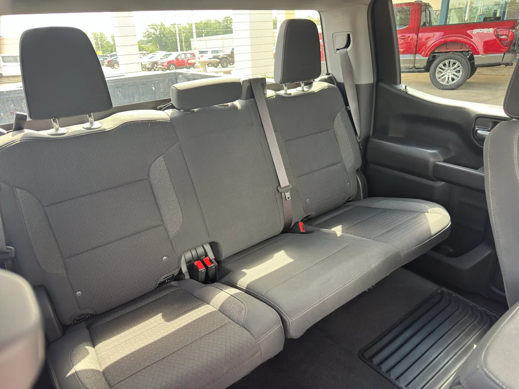 Used 2024 Onyx Black GMC Pro image 30