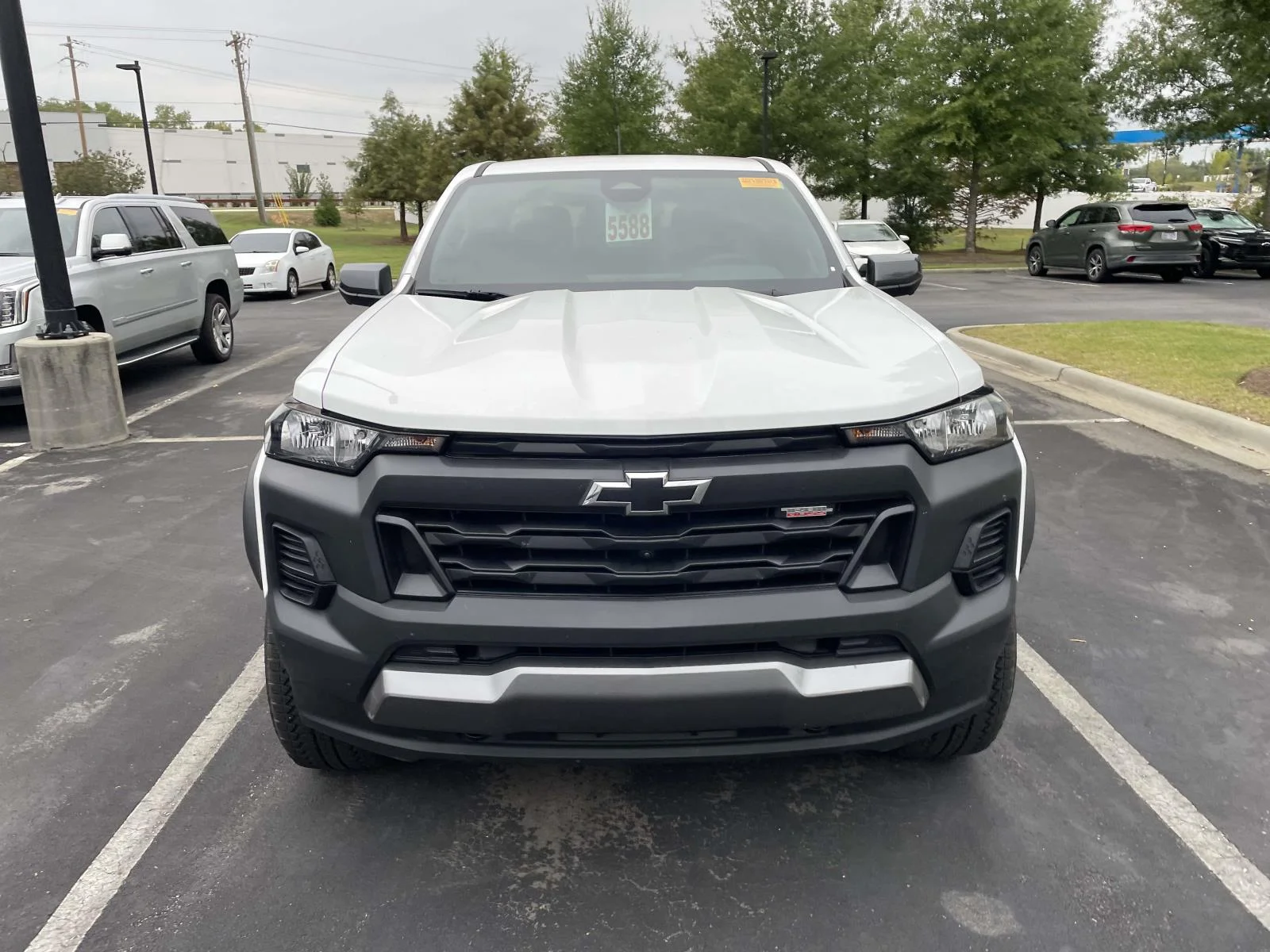 Used 2025 Summit White Chevrolet Trail Boss image 2