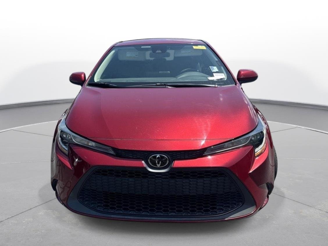 Used 2022 Ruby Flare Pearl Toyota LE image 3